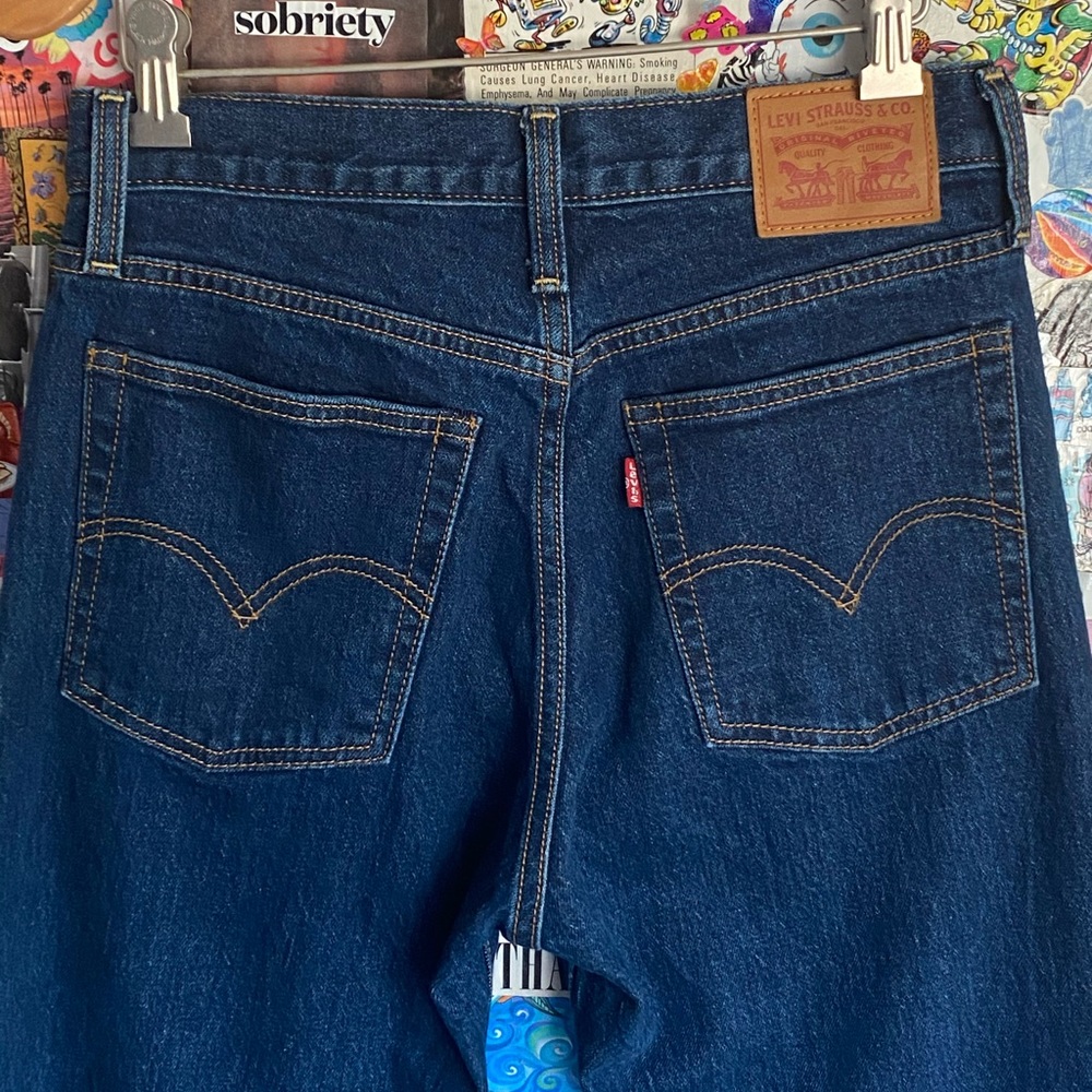 Levi’s Jeans - Picture 3 of 7